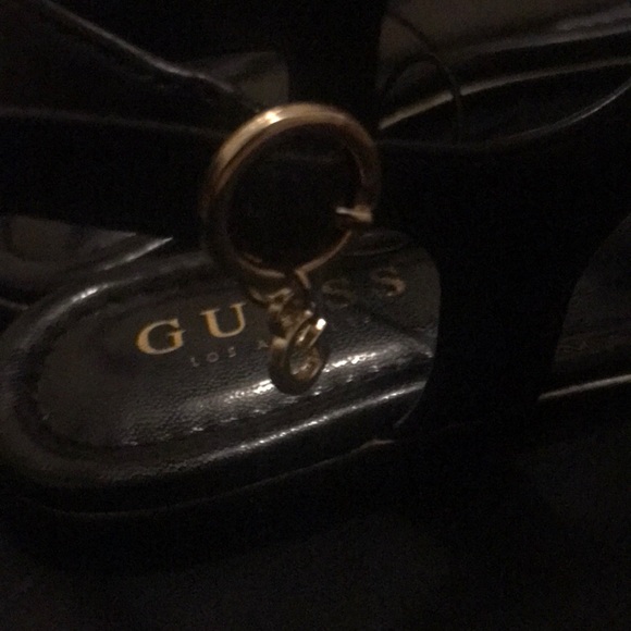 Guess | black sandal , rhinestone with gold trim - Picture 4 of 4